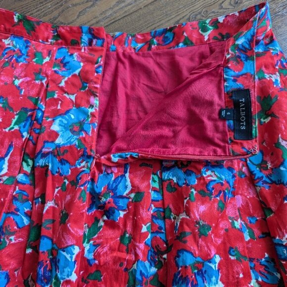 Talbots Red A-line Watercolor Floral Pleated Womens Size 6 Office Career Bright - Picture 4 of 7